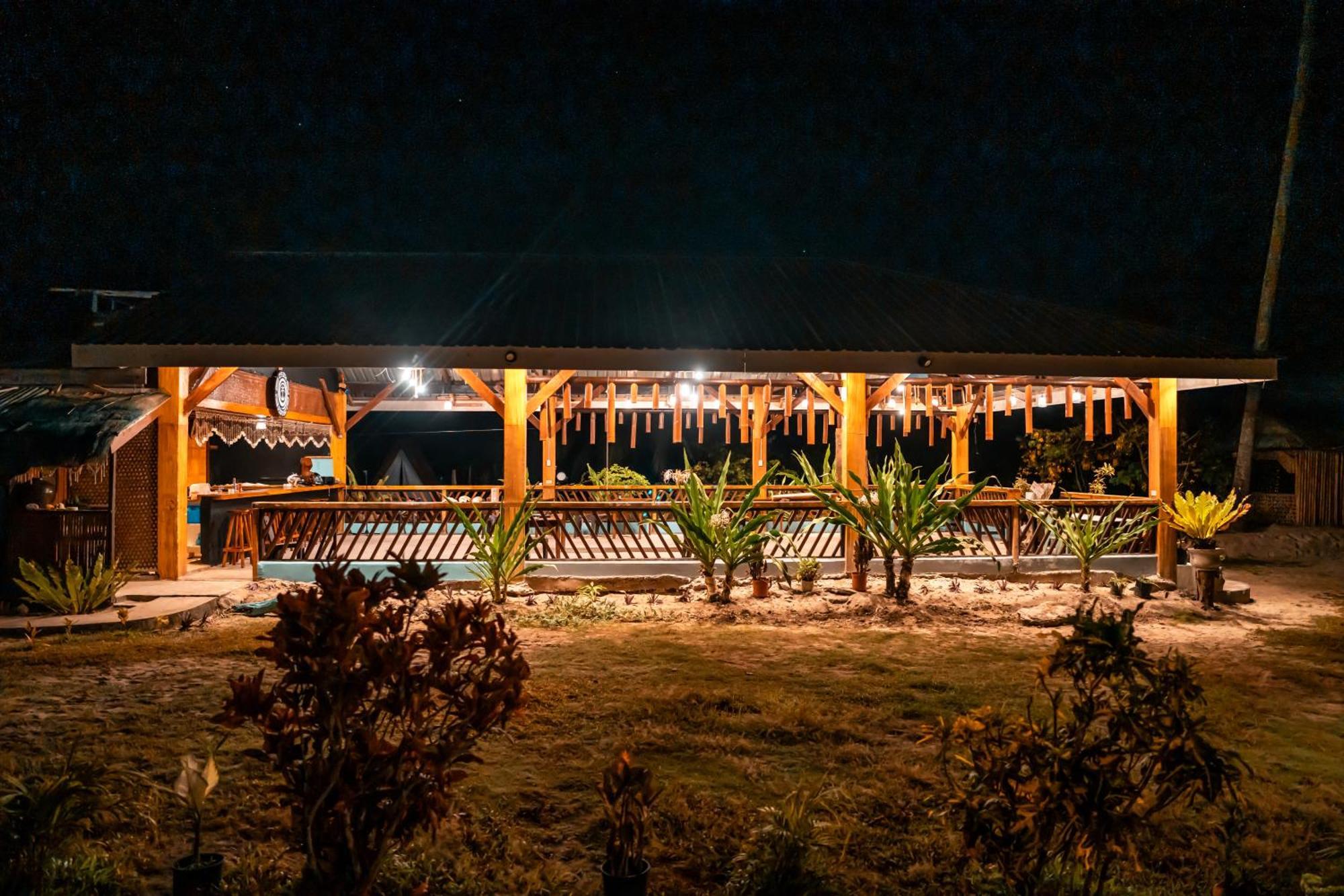 סן ויסנטה Amihan Beach Hostel מראה חיצוני תמונה